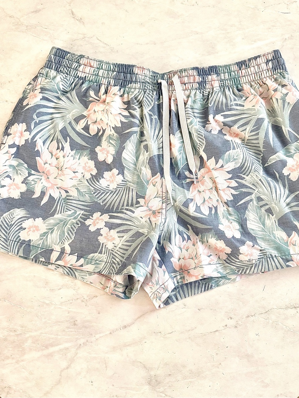 Like New Chubbies 4” Vintage Floral Swim Trunks XL
